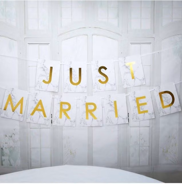KDMD Large Just Married Marble Bunting in White and Gold