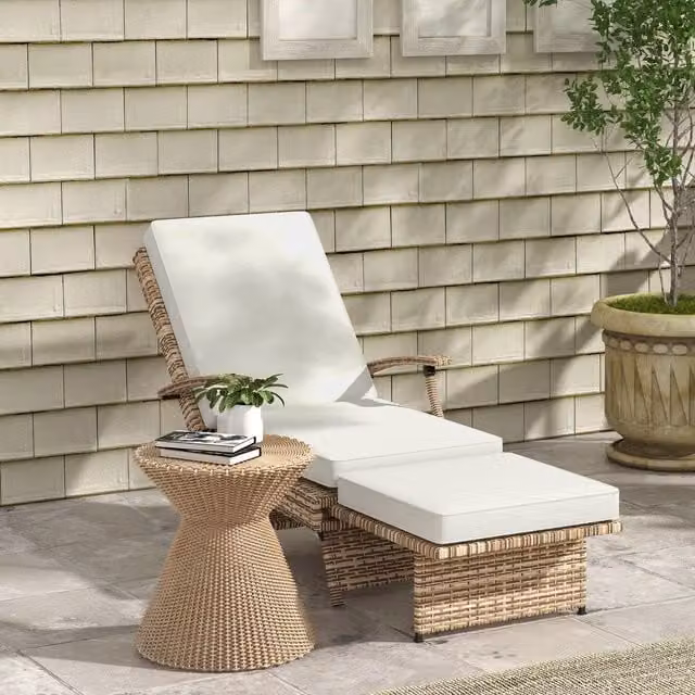 Outsunny Foldable Cushioned Rattan Garden Recliner Chair with Footrest and Armrests in Beige