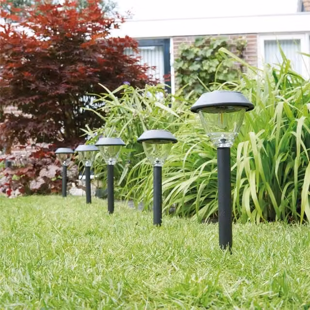 Luxform Kodiak Pack of 2 Solar LED Garden Lights in Dark Grey with Dusk Sensor and Ground Spike – 1