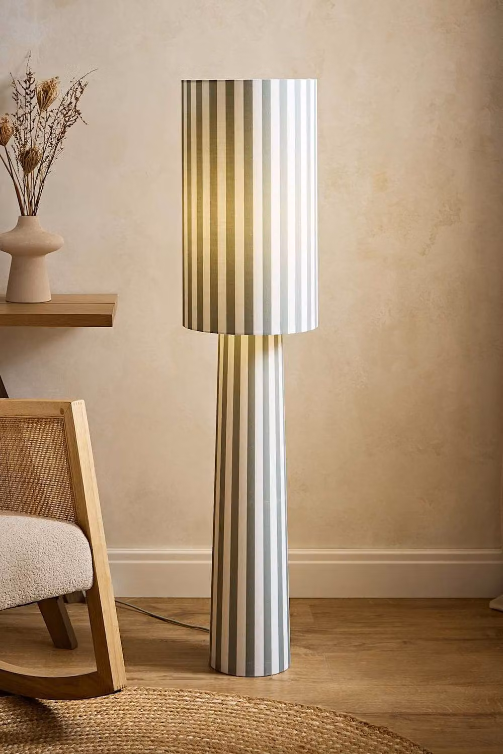 ValueLights Thorley Retro Fabric Midi Floor Lamp with Bulb in Green and Cream Stripe – 2
