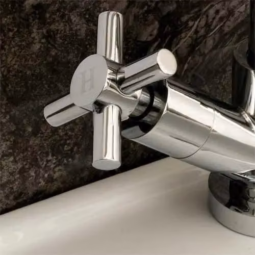 Nes Home Indigo Mixer Basin Mono Tap with Cross Head and Sprung Clicker Waste in Silver – 3