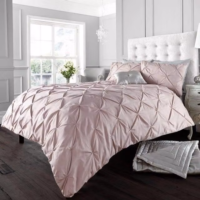 Smart Living Pink Dotted Cotton Polyester Duvet Cover and Pillowcase Set, W/D/H: 200 x 200 cm and 50 x 75 cm