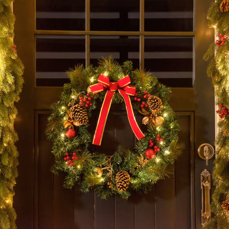 HOMCOM Christmas Door Wreath in Green, Red and Gold, Diameter: 60 cm