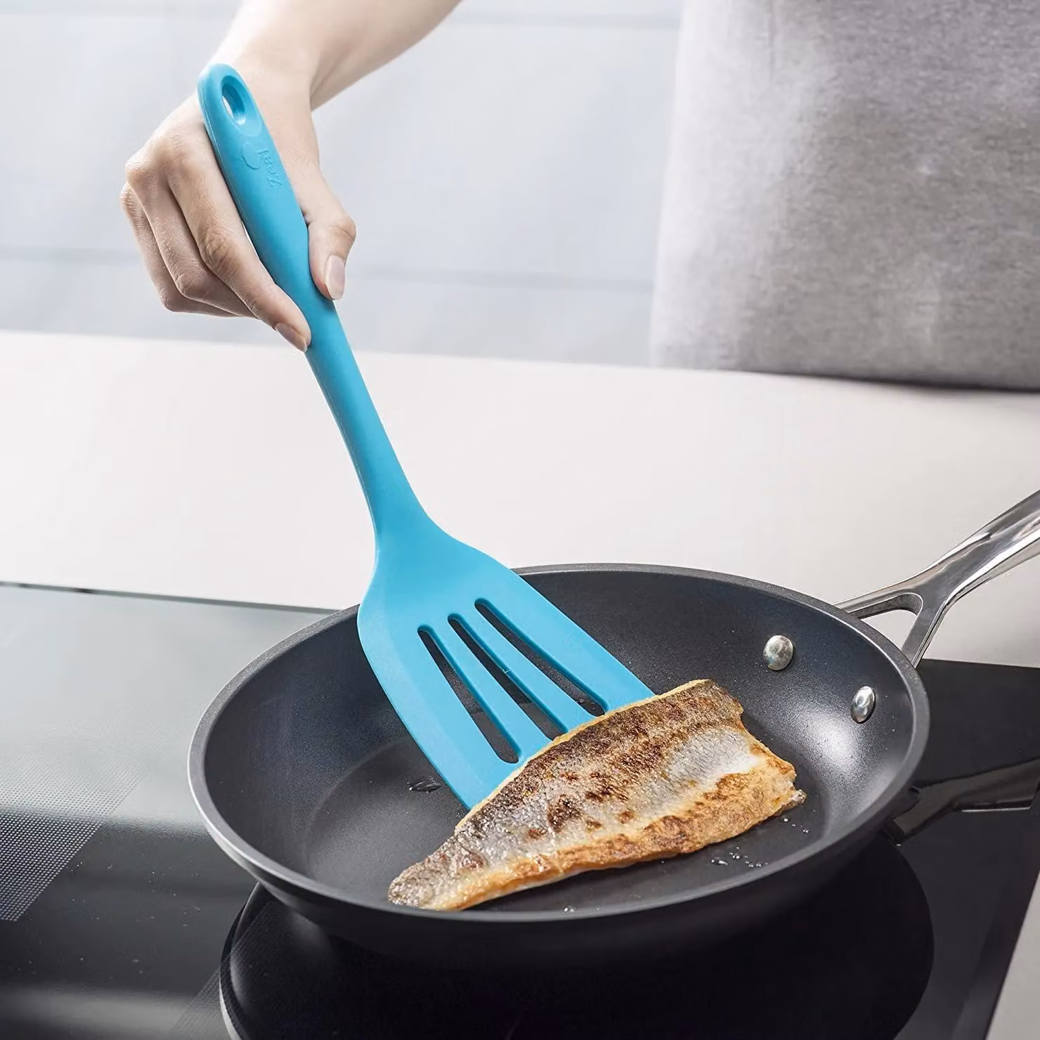 Zeal Silicone Non-Stick Slotted Fish Slice and Cooking Turner, 30cm, Turquoise Blue – 3