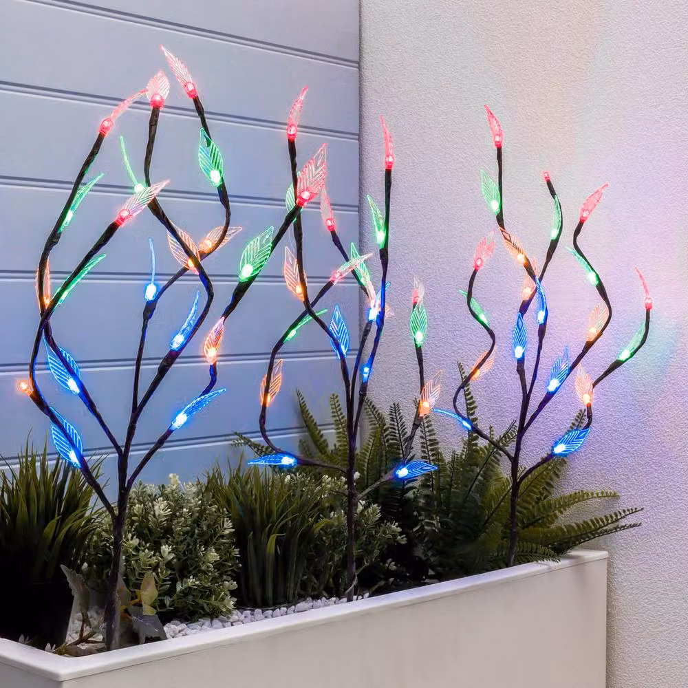 Gardenwize Pack of 3 Multi-Coloured LED Solar Tree Lights in Black – 2