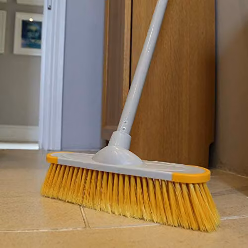 Charles Bentley Yellow Indoor Broom with Soft Flagged Bristles and Metal Handle, W/D/H: 120 x 14 x 14 cm – 2