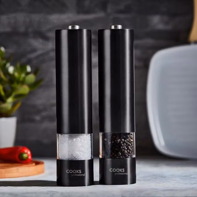 Cooks Professional Electric Stainless Steel Automatic Salt and Pepper Mill Set in Black
