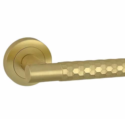AXS Hardware Montana Internal Door Lever Handle Pair in Satin Brass with Rose and Concealed Fix for Wooden Doors – 1