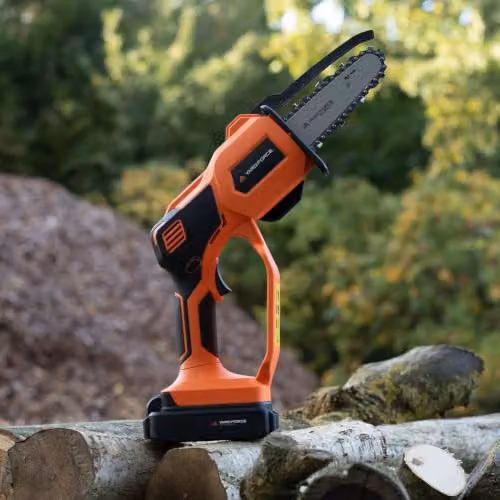 Yard Force CR20 Mini Cordless Chainsaw, Orange, 20V 2.0Ah Battery Powered Lightweight One Handed Pruning Saw – 3