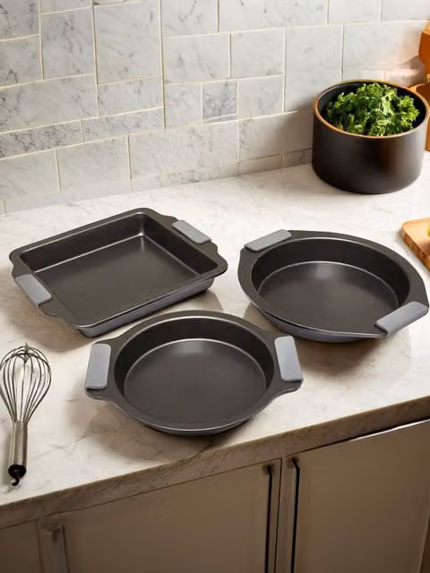 Orsina Set of 3 Non-Stick Carbon Steel Round Roasting and Baking Dishes with Handles, Grey