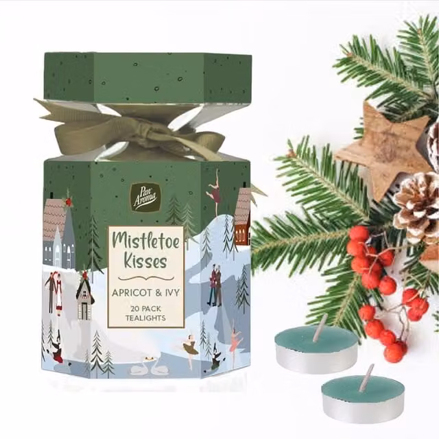 Pan Aroma Christmas Scented Tea Light Candles, Green