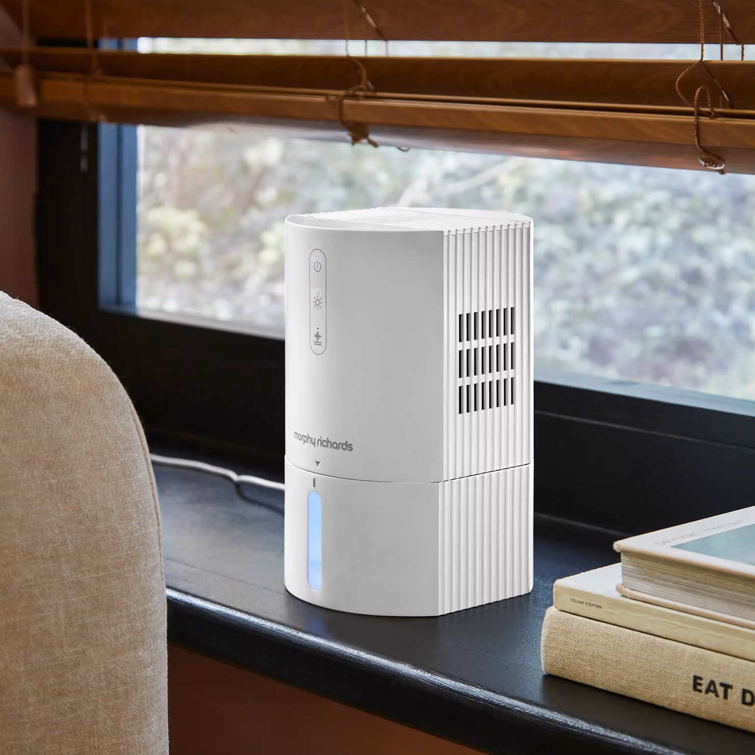 Morphy Richards PureFresh 0.9L Dehumidifier in White – 6