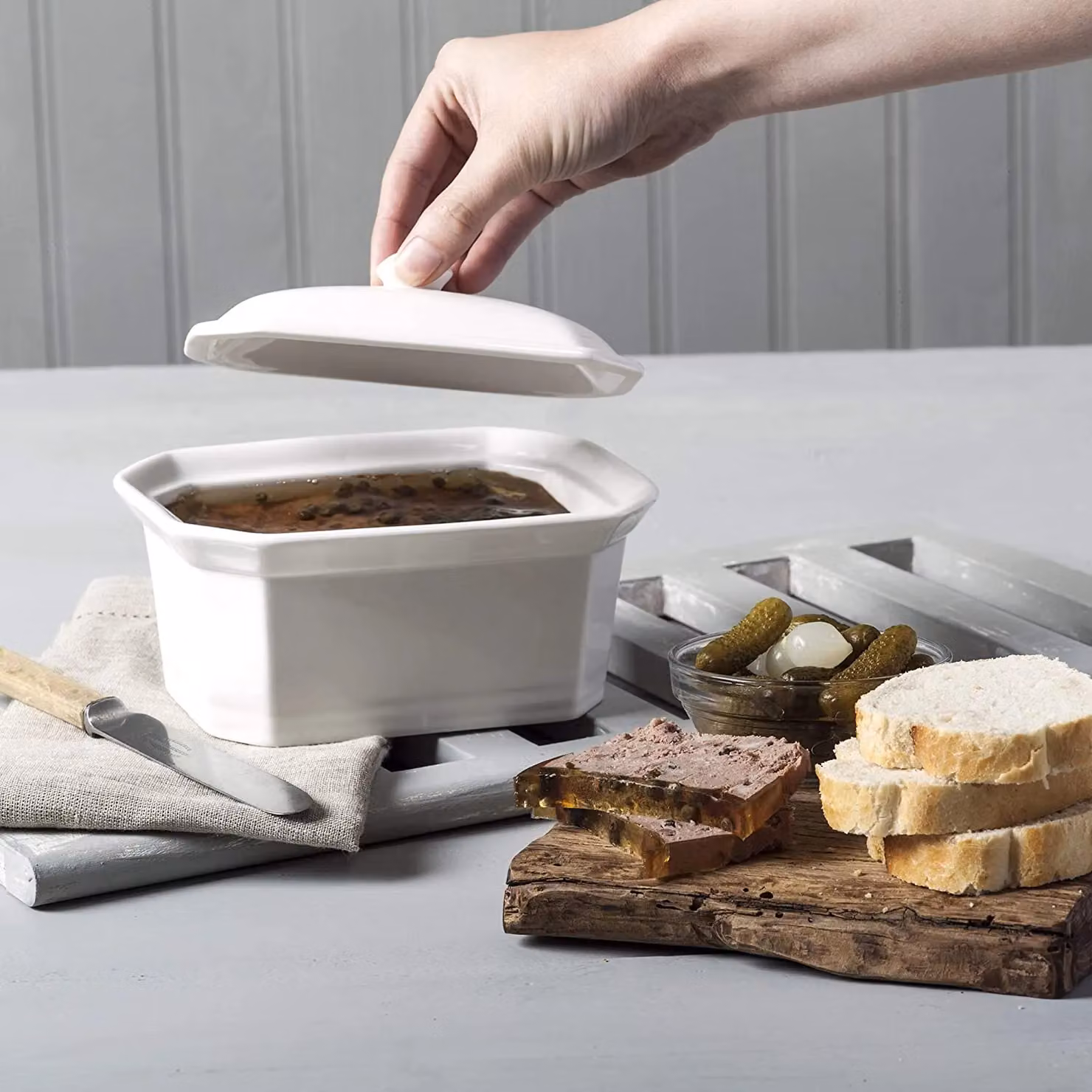 WM Bartleet & Sons White Porcelain Terrine Butter Dish with Lid – 3
