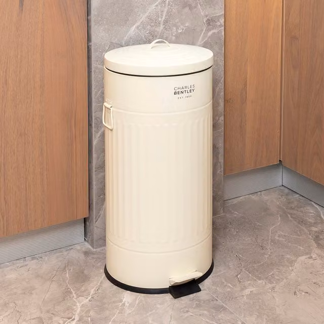Charles Bentley 30L Retro Steel Kitchen Pedal Bin with Removable Inner Bucket in Beige or Yellow