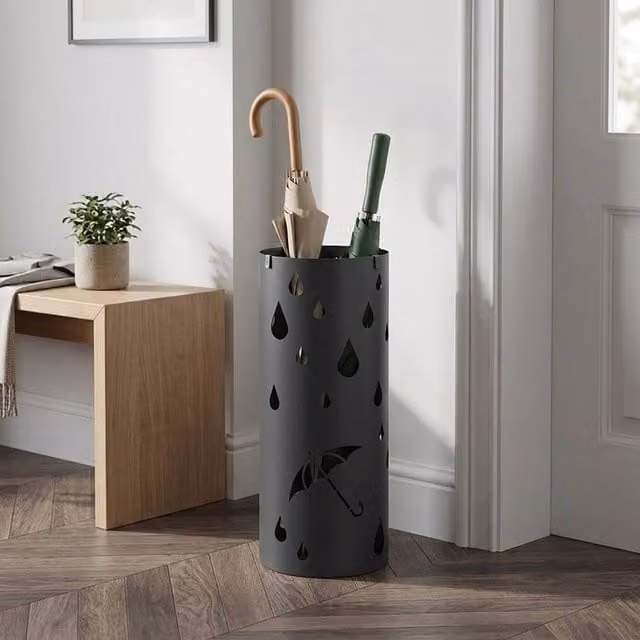 STILVORA Grey Metal Umbrella Stand for 6 Umbrellas with Removable Tray