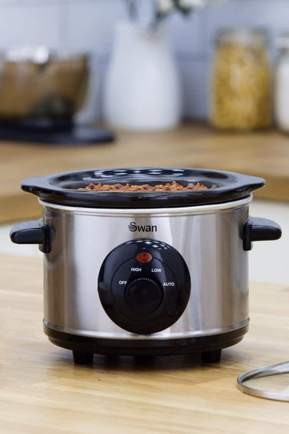 Swan 1.5 Litre Stainless Steel Slow Cooker with Keep Warm Function, 120W, Silver – 7