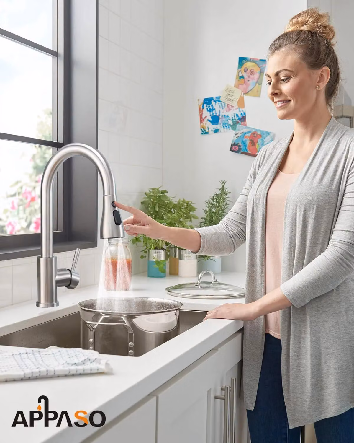 Appaso Single Lever Kitchen Tap with Pull Out Spray in Brushed Silver Stainless Steel – 4