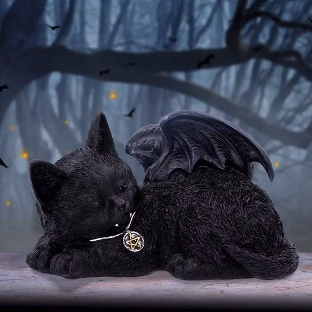 Nemesis Now Cat Nap Vampire Cat Figurine, Black, Height: 18 cm