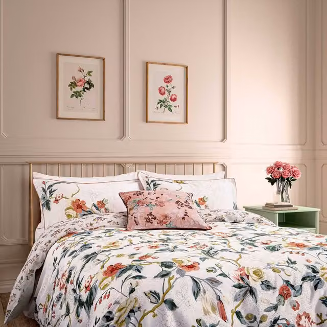 English Heritage Craven Street Floral Trail Single Duvet Cover and Pillowcase Set, Vintage Peony Pink and White Cotton