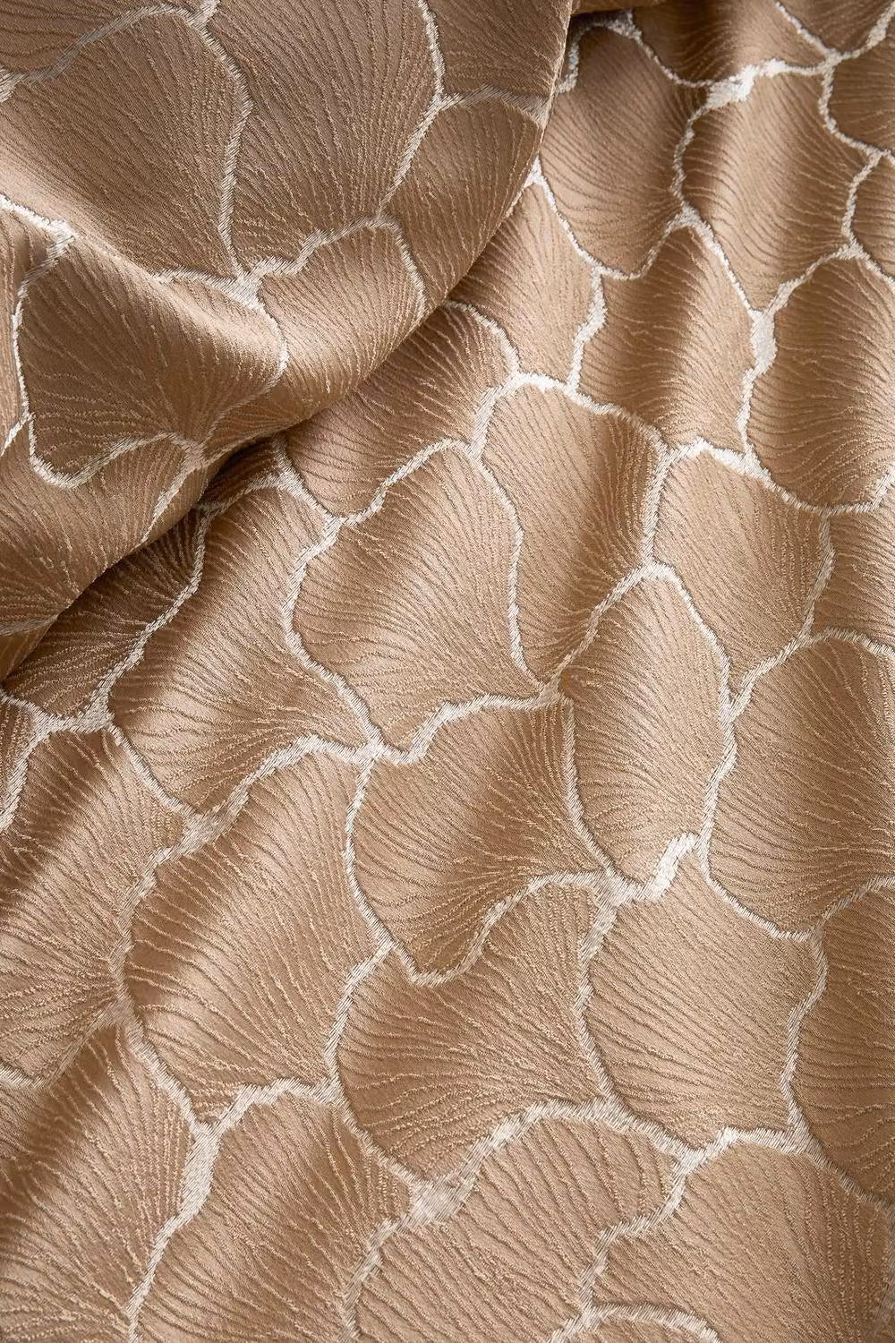 Soiree Ginko Jacquard Reversible Floral Duvet Cover Set in Beige, W/H: 180 x 200 cm – 2