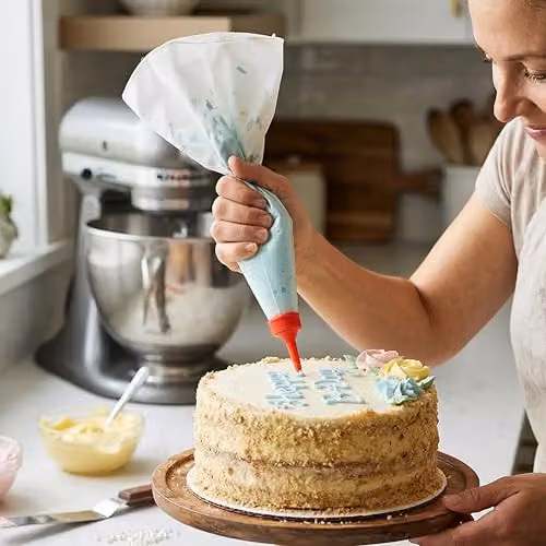 Orsina Cake Decorating Set with 10 Plastic Nozzles and Piping Bag in Red – 3