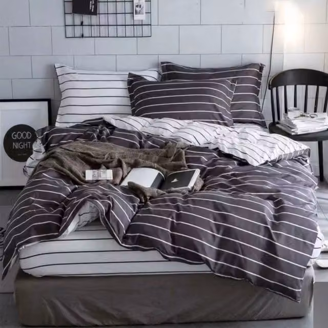 Ezysleep Grey Striped Modern Printed Duvet Set with Pillowcase, 200 cm