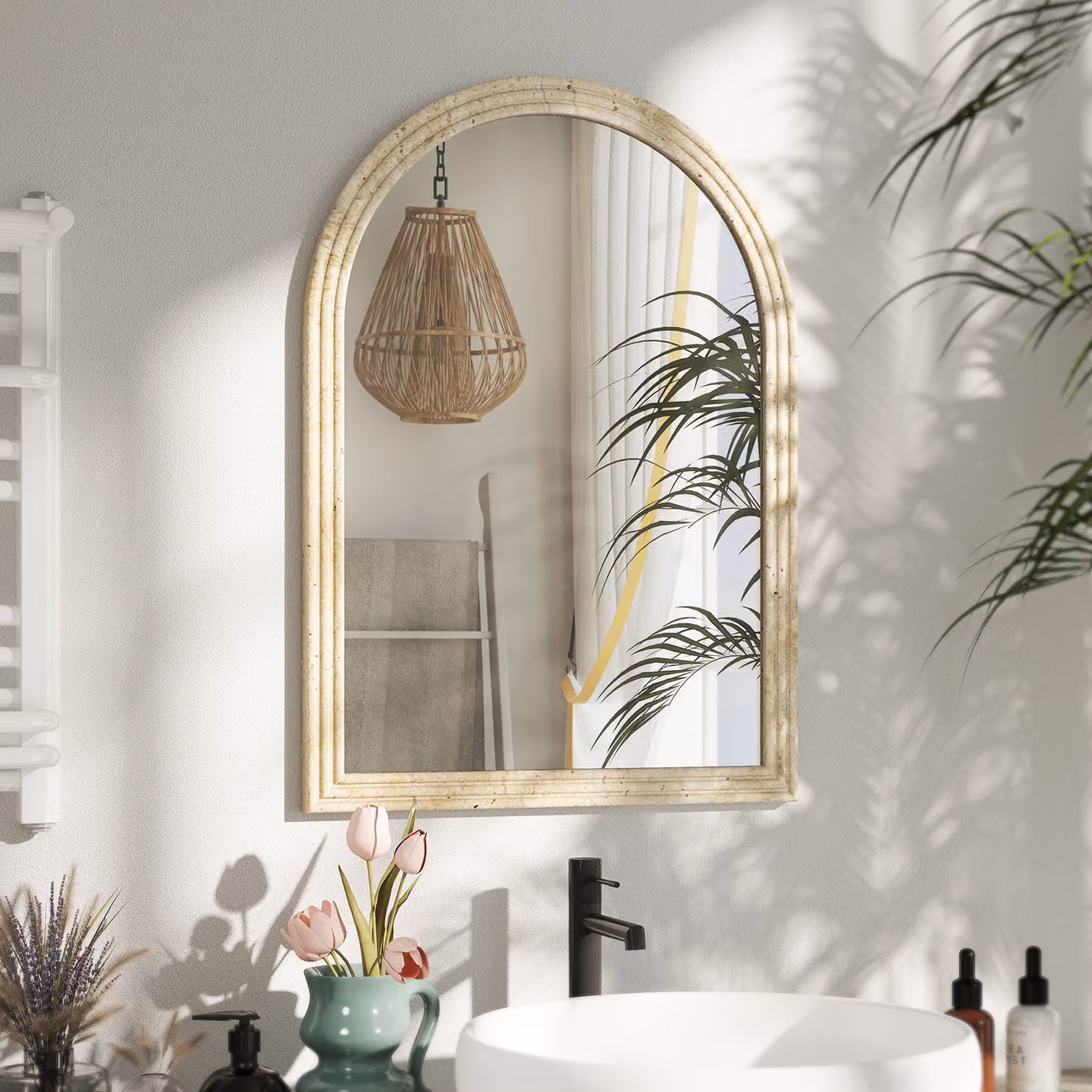 HOMCOM Modern Arched Wall Mirror with Grooved Edge and Hooks in Beige – 2