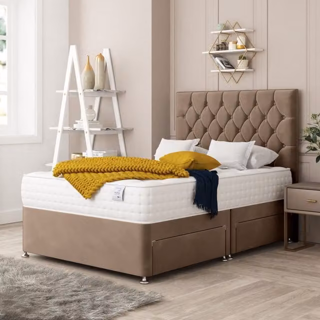 Bed Choices Windsor Brown Upholstered Chesterfield Divan Bed with 2 Drawers, Mattress and 26 inch Headboard, W/D/H: 140 x 200 cm