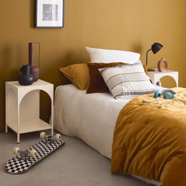 Sweek Set of 2 Industrial-style Metal Bedside Tables in Beige