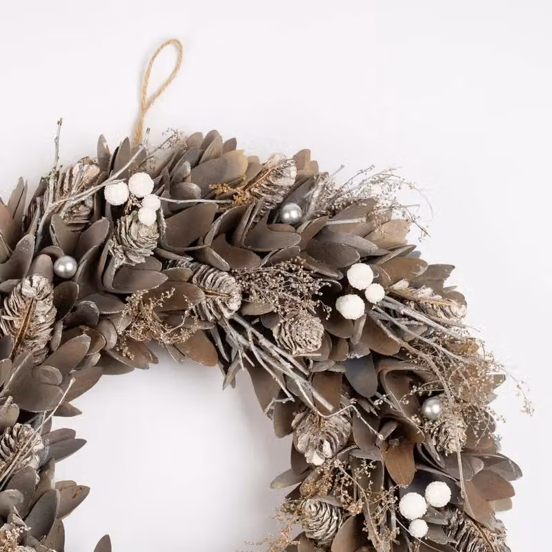 Scottish Everlastings Ltd Silver Grey Wood Shave Hanging Wreath, Diameter: 38 cm – 3