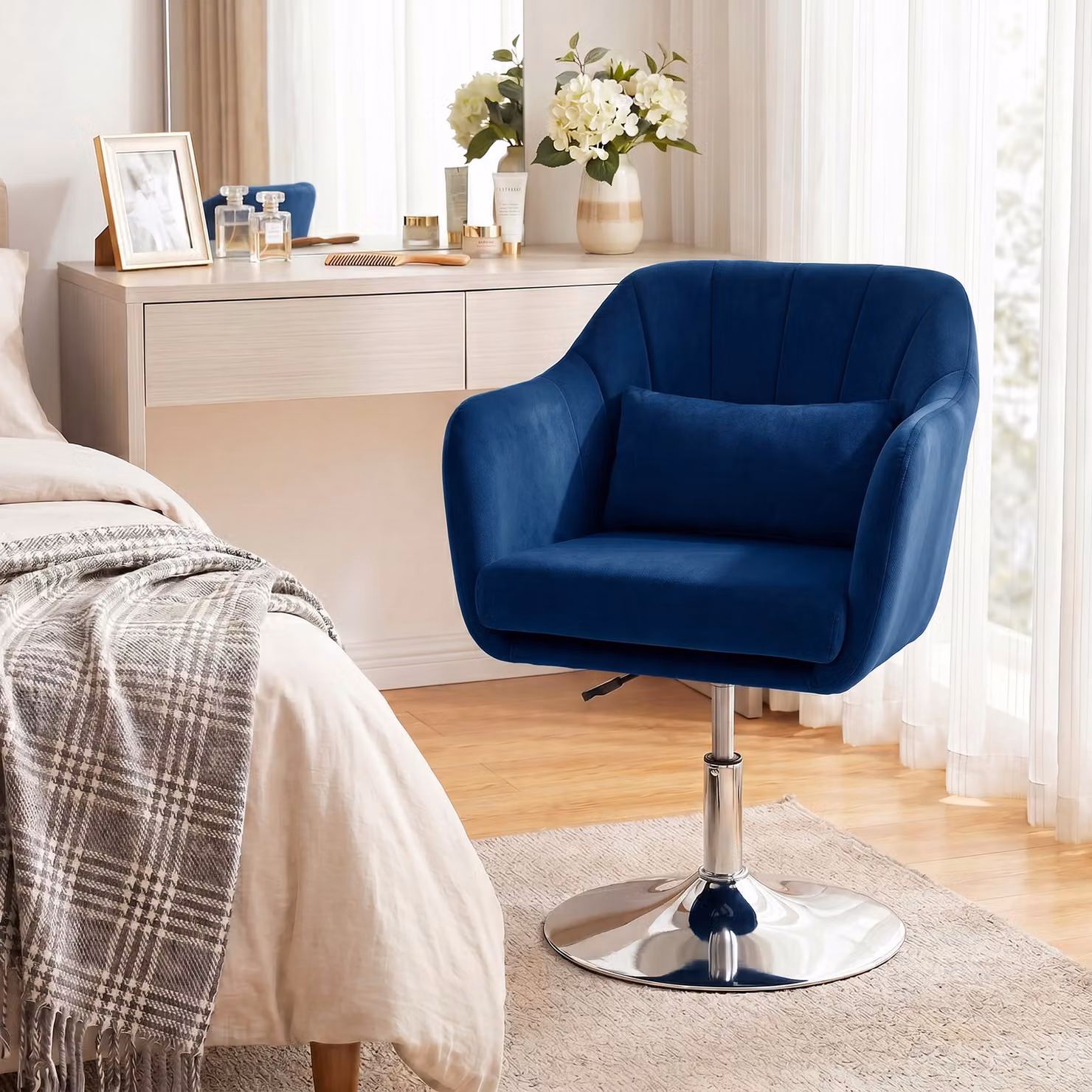HOMCOM Retro Velvet Swivel Tub Chair with Metal Frame in Dark Blue – 2