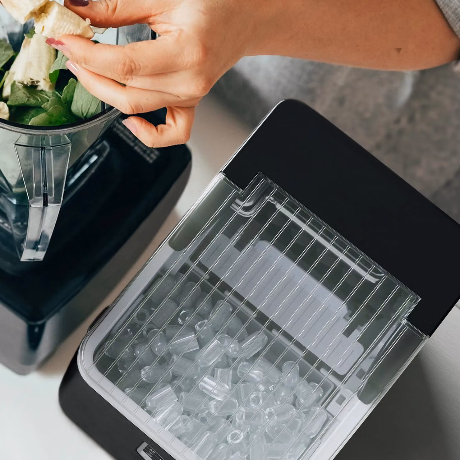Pro Breeze Black Countertop Ice Cube Maker with 2L Capacity and 15kg Daily Output – 5