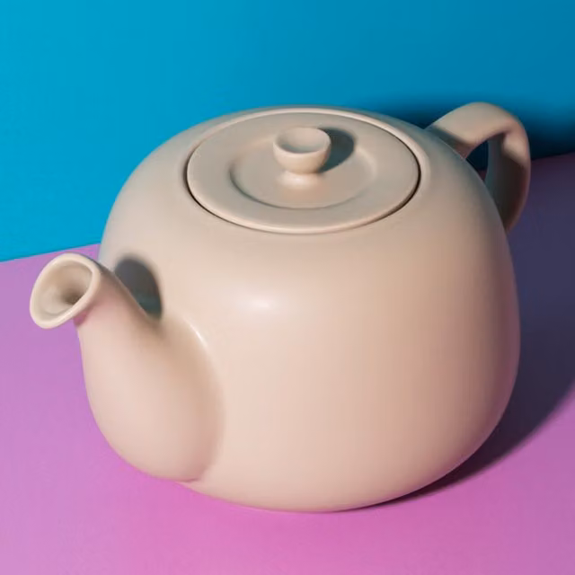 La Cafetire Classic Ceramic Teapot, 1.2 l, Latte Beige with Drip-Free Spout