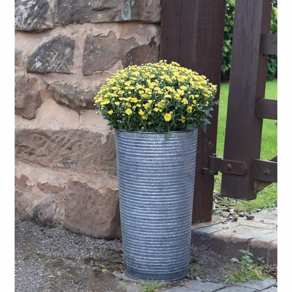 Lemon Pavilion Ribbed Galvanised Steel Vase in Grey, W28 x D28 x H50 cm – 4