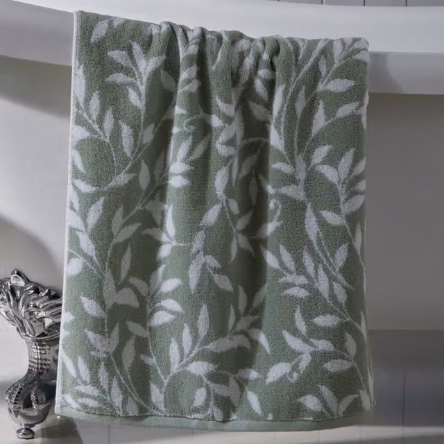 Dreams & Drapes Sandringham Floral Cotton Towel in Green – 3