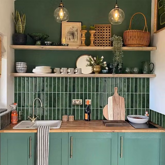 Livingandhome Set of 10 Self-Adhesive Dark Green Tile-Look PVC Wall Stickers
