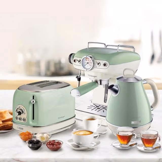 Ariete Green Jug Kettle with Limescale Filter and Auto Shut-off
