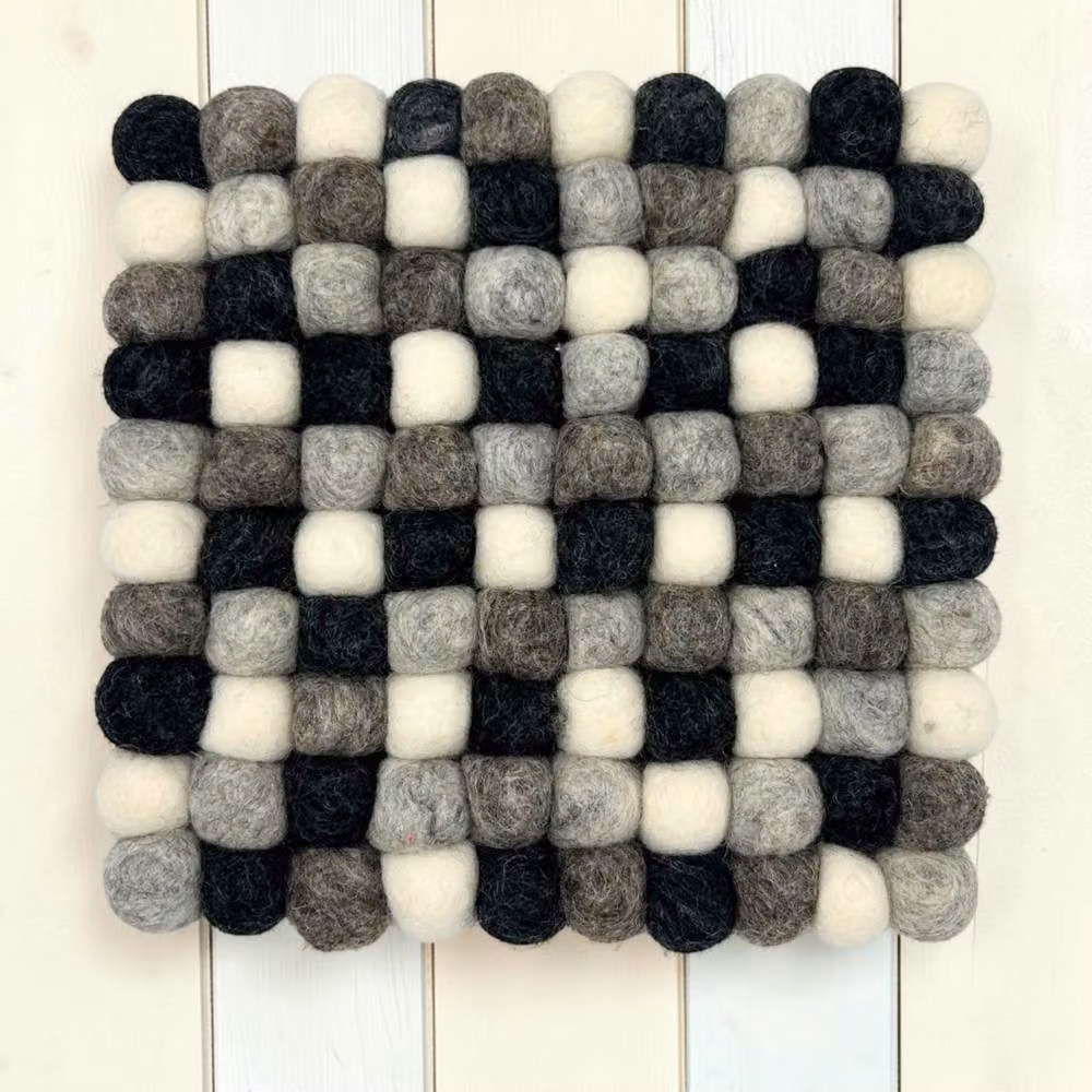 Four Candle Grey Felt Ball Square Placemat – 2