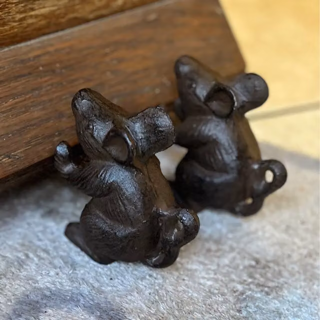 Cast Iron Mouse Decorative Doorstop in Brown