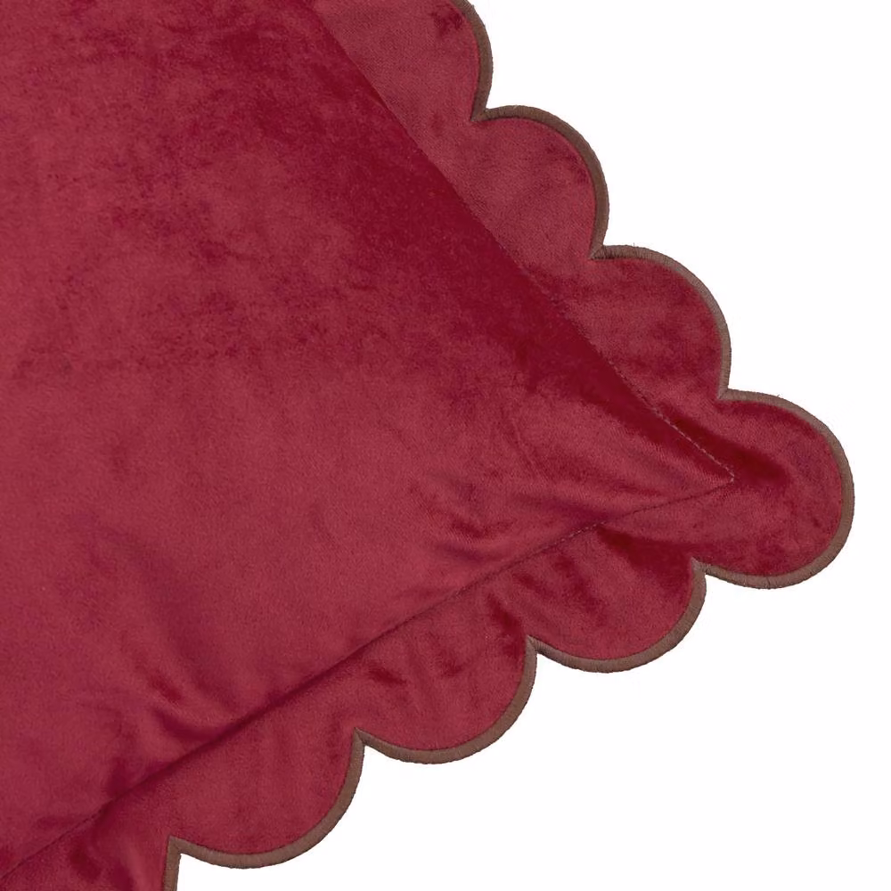 Furn Lil Scallop Velvet Cushion in Red, W/D/H: 45 x 45 x 45 cm – 3