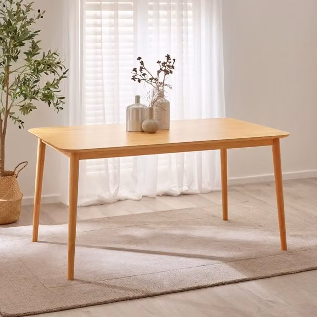 FurnitureboxUK Lynton Mid-Century Rectangular Rubberwood Kitchen Dining Table in Brown
