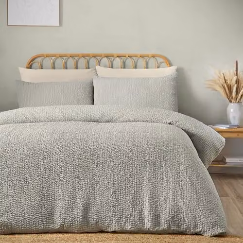 Catherine Lansfield Green Crinkle Seersucker Duvet Cover and Pillowcase Set, W/D/H: 220 x 180 x 220 cm – 1