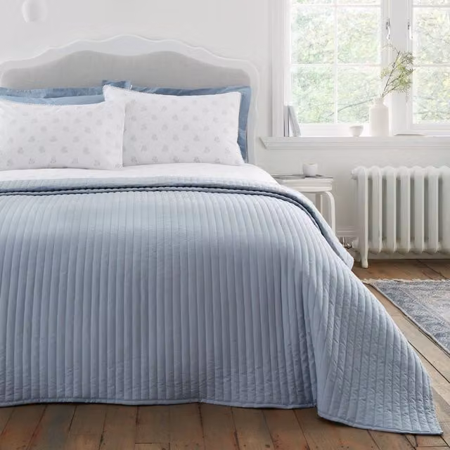 Bianca Quilted Lines Blue Bedspread W: 220 cm, D: 230 cm
