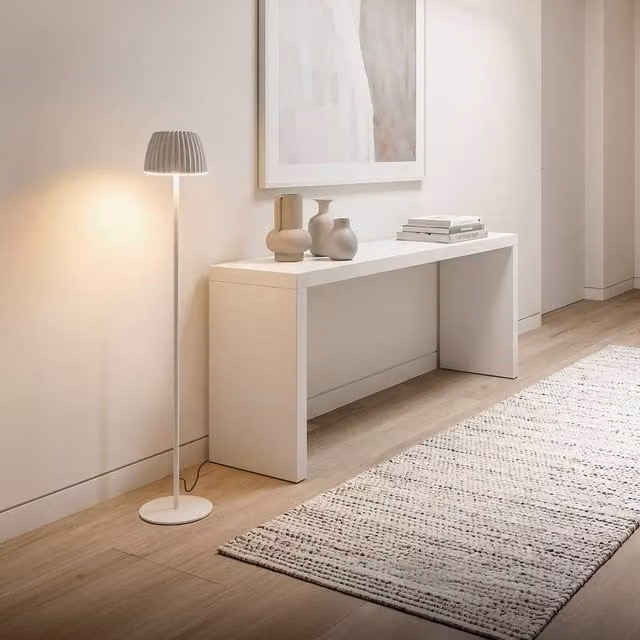 Briloner LED Floor Lamp in White, Dimmable Warm White Reading Light with USB-C, Height: 124 cm