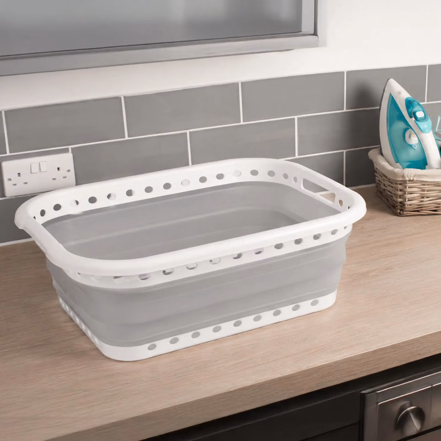 OHS Collapsible Grey Plastic Laundry Basket with Handles – 2