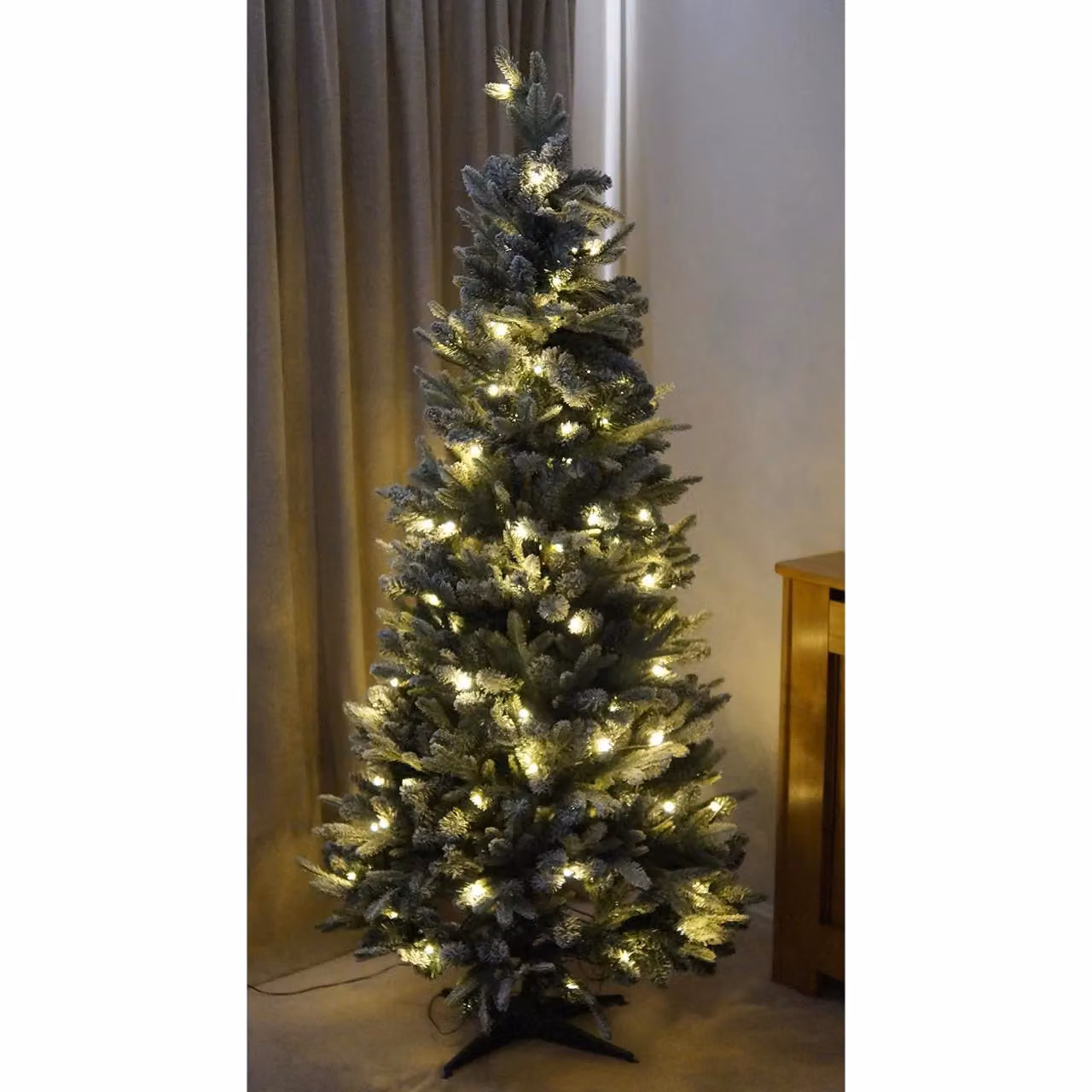 mysmartbuy Pop-Up Pre-Lit Frosted Pine Christmas Tree with Warm White LEDs and Timer in Green – 3