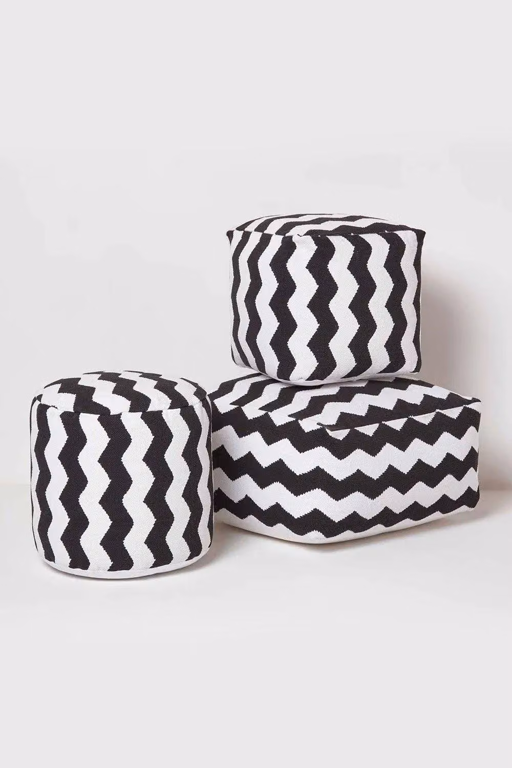 Homescapes Circular Geometric Bean Footstool in Black and White Cotton Fabric – 5