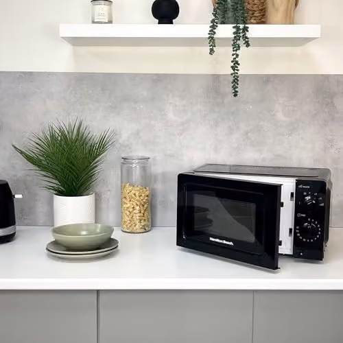 Hamilton Beach 700W Solo Countertop Microwave Oven, 20L Capacity, Black – 6