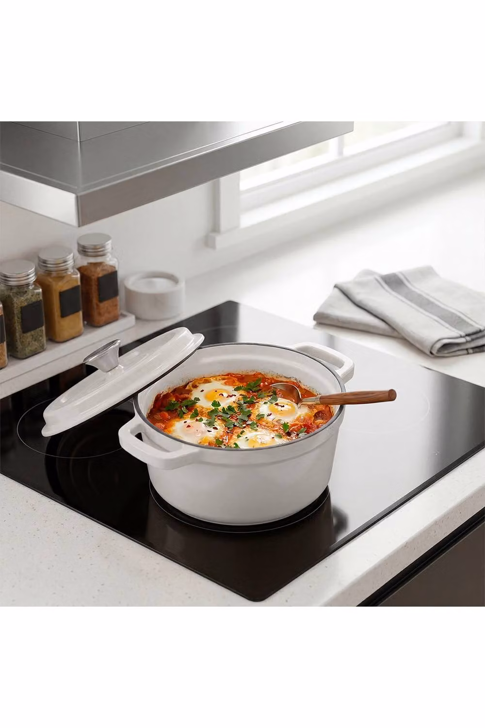 Living and Home Enamelled Cast Iron Dutch Oven Casserole Pot with Glass Lid in White, 4 l – 2