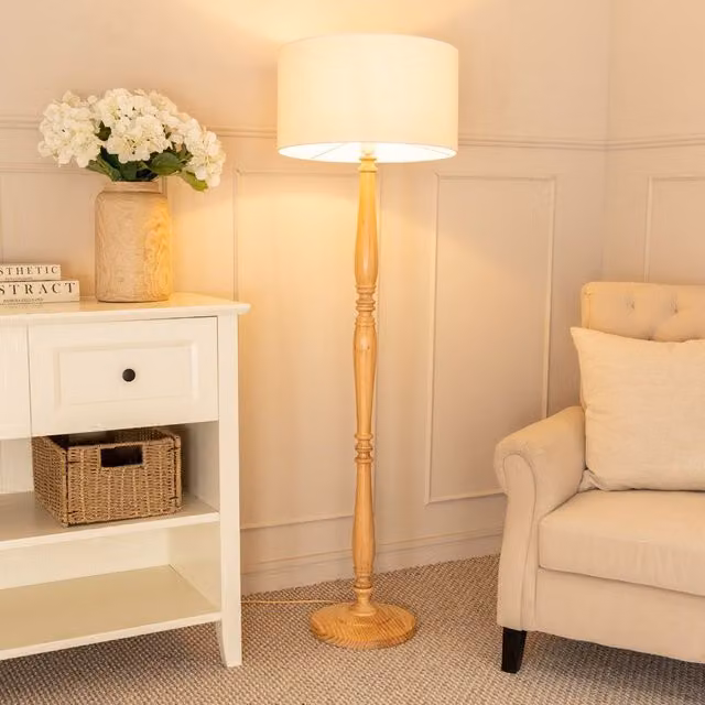 ValueLights Victoria Candlestick Floor Lamp in Light Wood with White Linen Drum Shade, H 149 cm x W 45 cm – 1